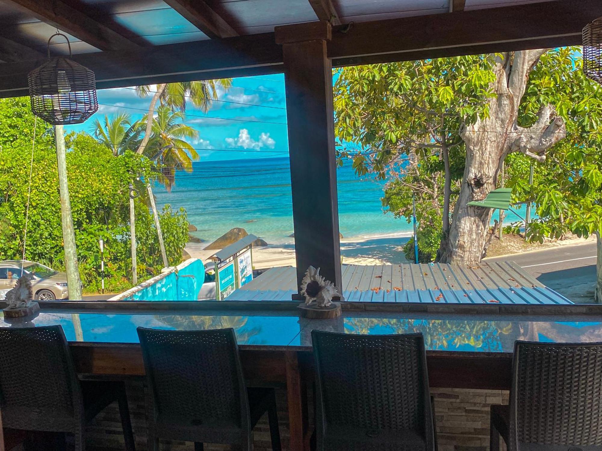 Divers Lodge Guest House Beau Vallon  Eksteriør billede