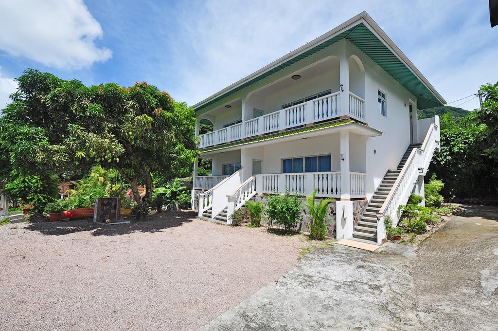Divers Lodge Guest House Beau Vallon  Eksteriør billede