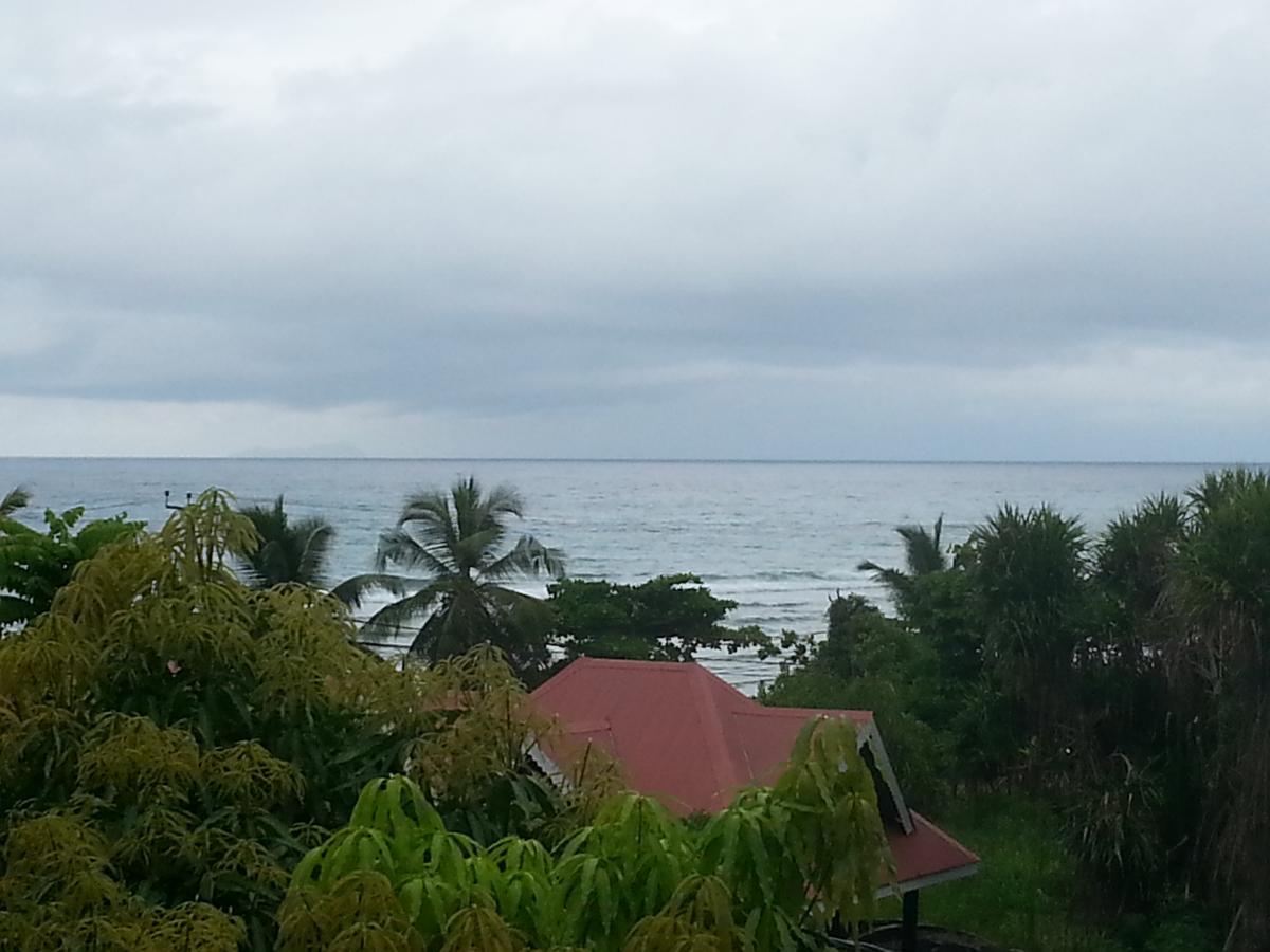 Divers Lodge Guest House Beau Vallon  Eksteriør billede
